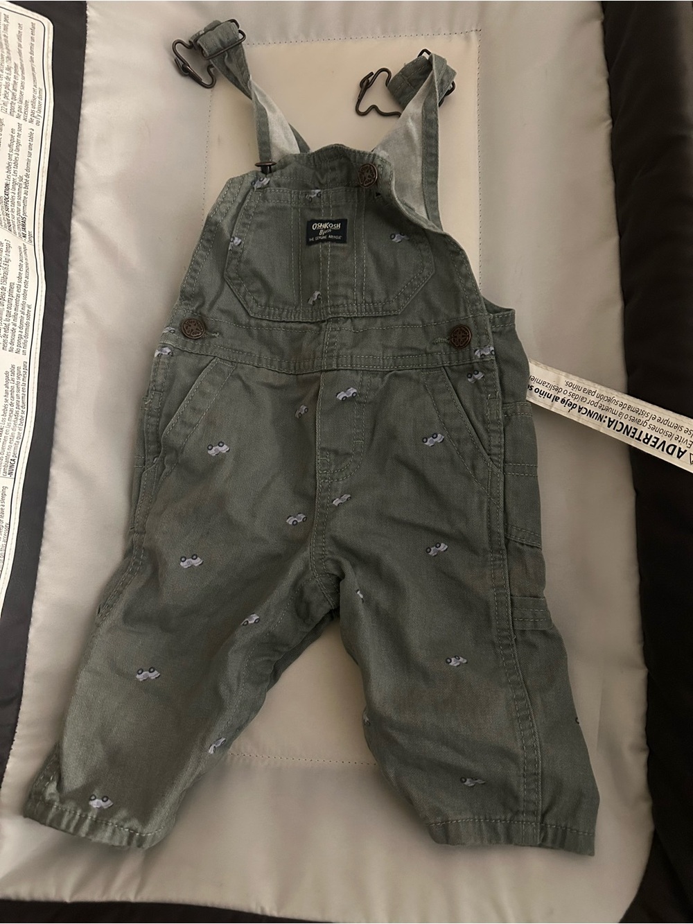 OshKosh B'gosh Olive Green Embroidered Overalls size 6 months